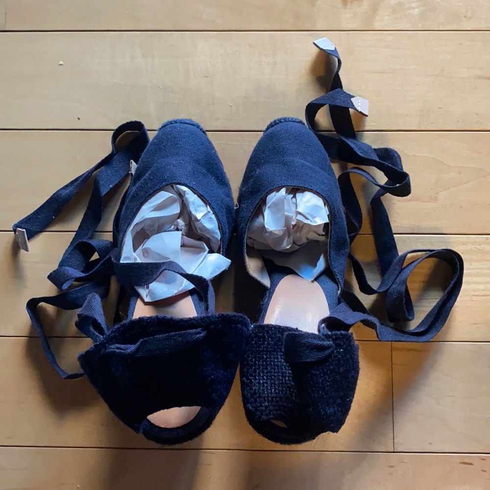 castañer espadrilles navy